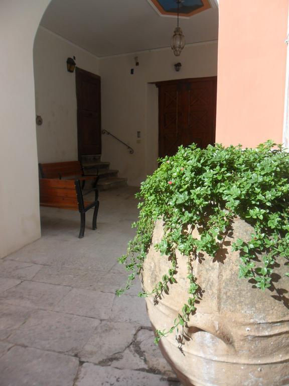 Palazzo Gentilizio De Maffutiis Otel Auletta Dış mekan fotoğraf